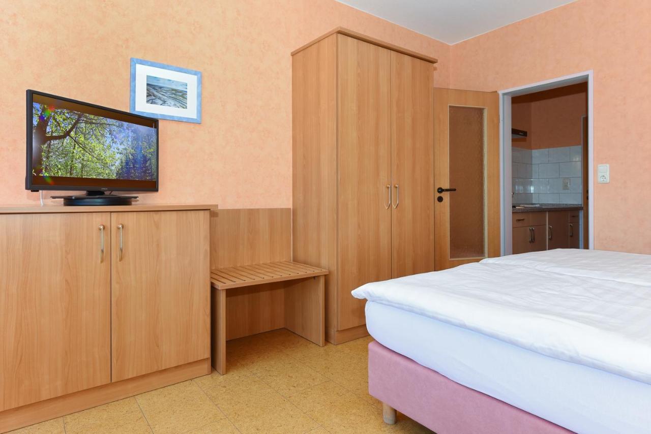 Hotel-Pension Altes Siel Bensersiel Exteriör bild
