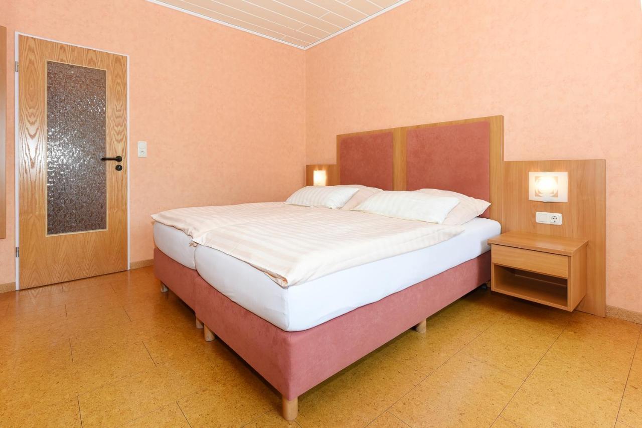 Hotel-Pension Altes Siel Bensersiel Exteriör bild