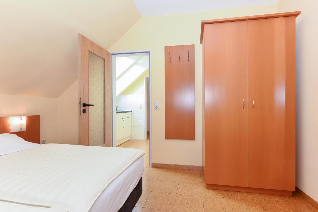 Hotel-Pension Altes Siel Bensersiel Exteriör bild