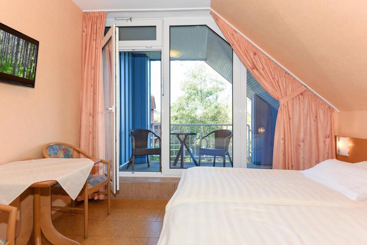 Hotel-Pension Altes Siel Bensersiel Exteriör bild