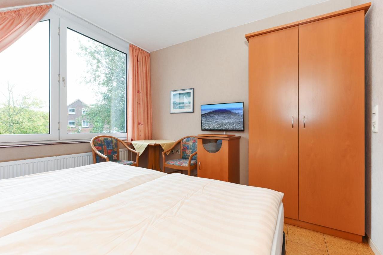 Hotel-Pension Altes Siel Bensersiel Exteriör bild