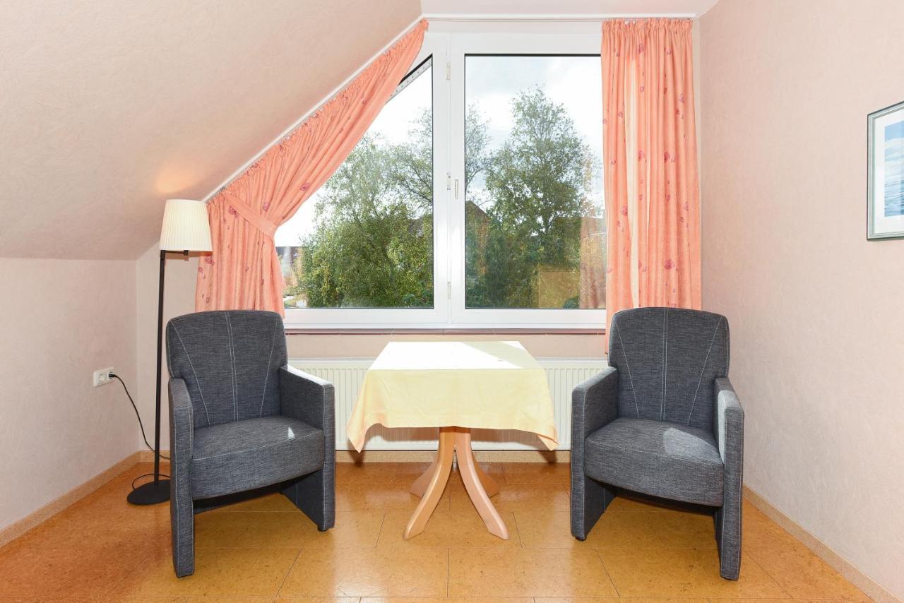 Hotel-Pension Altes Siel Bensersiel Exteriör bild
